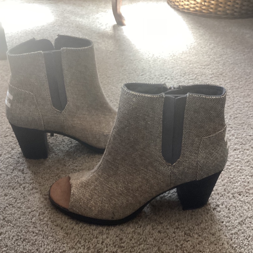 TOMS booties